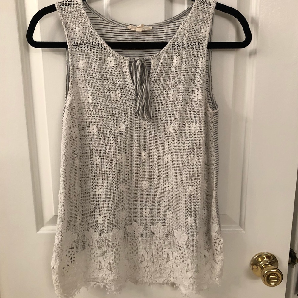 Super cute embroidered lace tank. Worn only 1x!
